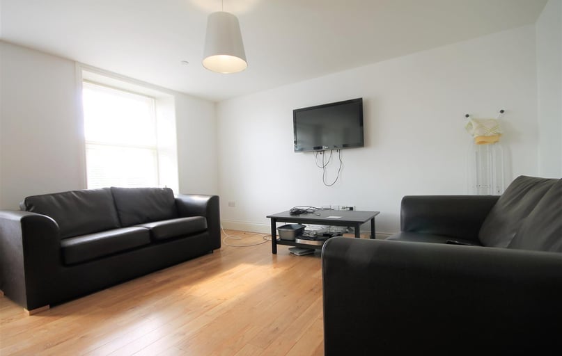 Belle Grove Terrace, Spital Tongues, Newcastle - Image 1